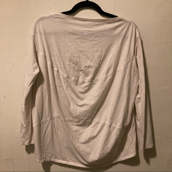 Lululemon White Quarter Length Top 6 - Picture 3 of 4